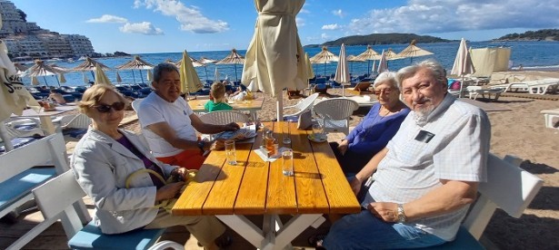 Ветерани УНС-а, слева на десно: Мира, Раде, Драгана и Обрад (фото: УНС)