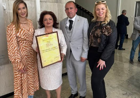 UNS uručio Povelju NIU „Libertatea“ povodom 80 godina postojanja i rada UNS uručio Povelju NIU „Libertatea“ povodom 80 godina postojanja i rada