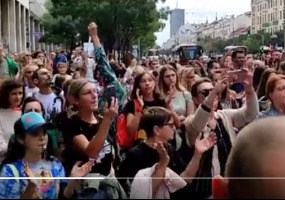 Na protestu u Beogradu zatraženo donošenje registra o silovateljima i uklanjanje spornog intervjua