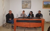 Учесници трибине поводом Европског дана језика: Косовске институције не шаљу српским медијима саопштења на матерњем језику Учесници трибине поводом Европског дана језика: Косовске институције не шаљу српским медијима саопштења на матерњем језику