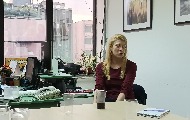 Јелена Зорић на предавању у Новом Саду: Истраживачко новинарство је тимски рад Јелена Зорић на предавању у Новом Саду: Истраживачко новинарство је тимски рад