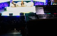 Компанија породице Берлускони повећала понуду за преузимање немачке телевизије Компанија породице Берлускони повећала понуду за преузимање немачке телевизије