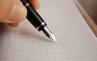 Sentić: Kontinuirano potiskivanje ćirilice doprinosi osećaju marginalizacije i umanjenju važnosti ovog pisma Sentić: Kontinuirano potiskivanje ćirilice doprinosi osećaju marginalizacije i umanjenju važnosti ovog pisma