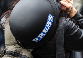 ANEM i Fond B92 prikupili 5.000 evra pomoći za novinarke i novinare iz Gaze ANEM i Fond B92 prikupili 5.000 evra pomoći za novinarke i novinare iz Gaze