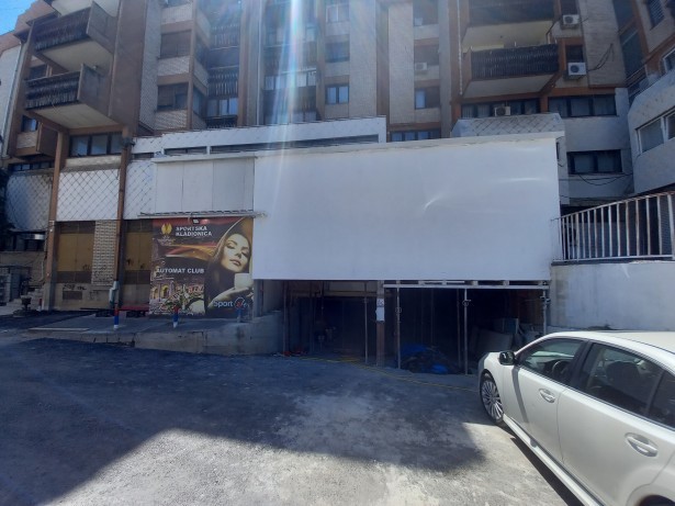Nelegalni objekat kojim je zazidan Ok radio u Vranju Foto: D. Bjelica