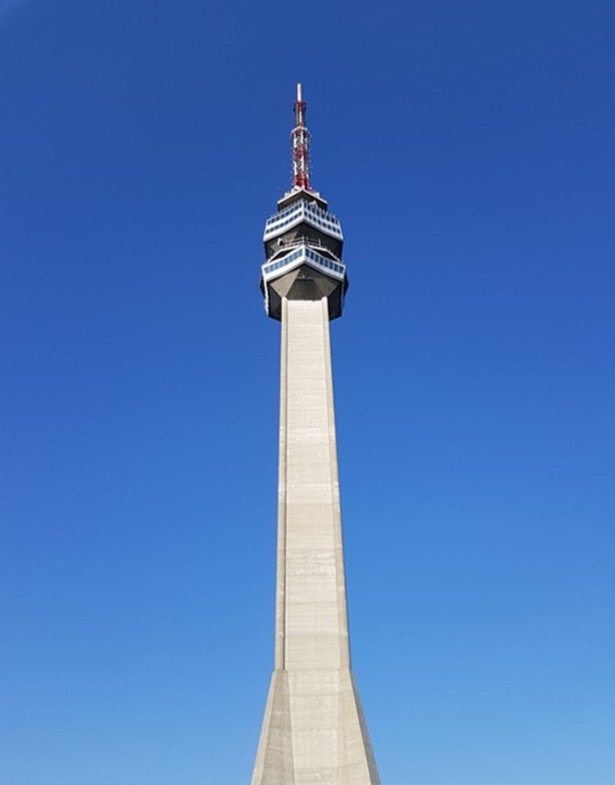 - Avalski toranj
