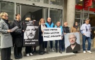UNS poželeo sreću advokatskom timu Džulijana Asanža - sutra odluka Višeg suda u Londonu UNS poželeo sreću advokatskom timu Džulijana Asanža - sutra odluka Višeg suda u Londonu