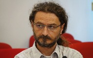 Goran Avramović: Između dva Svetska dana slobode medija pretnje novinarima, zatvorenost institucija za komunikaciju i težak materijalni položaj najveći problemi novinara na KiM Goran Avramović: Između dva Svetska dana slobode medija pretnje novinarima, zatvorenost institucija za komunikaciju i težak materijalni položaj najveći problemi novinara na KiM