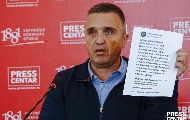 Информер: РТС напада Информер, а брани оне који туку новинаре Информер: РТС напада Информер, а брани оне који туку новинаре