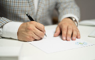 Коалиција за слободу медија предала Влади Нацрт Закона о јавном информисању Коалиција за слободу медија предала Влади Нацрт Закона о јавном информисању