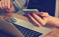 SOS telefon za novinare, iz udruženja kažu – dobro, ali nedovoljno za zaštitu SOS telefon za novinare, iz udruženja kažu – dobro, ali nedovoljno za zaštitu