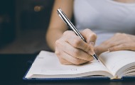 Бранка Лазић у писму УНС-у: Јавно сам таргетирана кроз дело „Линчују Бранку“ Бранка Лазић у писму УНС-у: Јавно сам таргетирана кроз дело „Линчују Бранку“