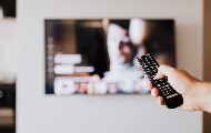 Od TV priloga ni za pljeskavicu – novinari i profesor radnog prava za UNS o niskim naknadama za medijski sadržaj Od TV priloga ni za pljeskavicu – novinari i profesor radnog prava za UNS o niskim naknadama za medijski sadržaj